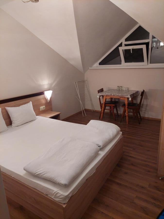 Дом Бакалски-Кмета Narechenski Bani Zimmer foto